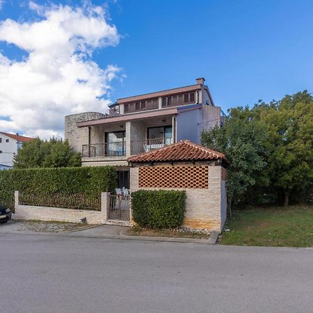 Nice Apartment In Jadranovo With Kitchen Bagian luar foto
